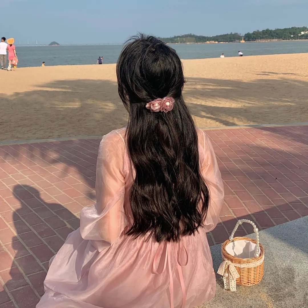 她和她的她
